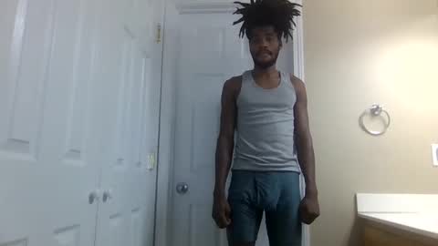 Snapshot of kingalmighty01 chatting on 4, 12, 2025 King Almighty01 online show from 4, 12, 2025
