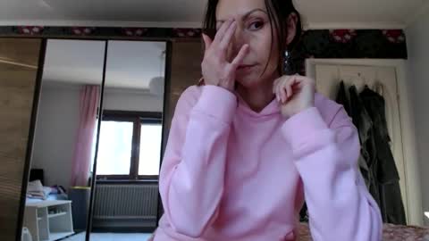 Snapshot of kingandprincess chatting on 17, 5, 2026 sexysexyhotwetpinkredpussy online show from 17, 5, 2026