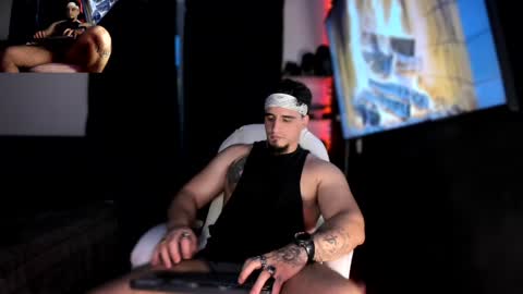 Snapshot of kingbear777 chatting on 27, 1, 2025 King Bear online show from 27, 1, 2025