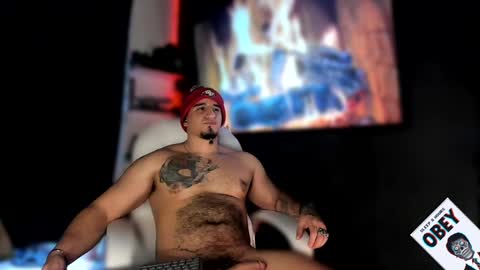 Snapshot of kingbear777 chatting on 8, 2, 2025 King Bear online show from 8, 2, 2025