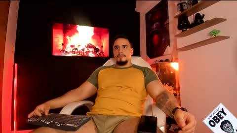 Snapshot of kingbear777 chatting on 14, 9, 2025 King Bear online show from 14, 9, 2025