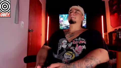 Snapshot of kingbear777 chatting on 14, 12, 2025 King Bear online show from 14, 12, 2025