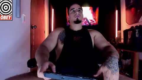 Snapshot of kingbear777 chatting on 15, 12, 2025 King Bear online show from 15, 12, 2025