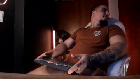 Snapshot of kingbear777 chatting on 19, 2, 2026 King Bear online show from 19, 2, 2026