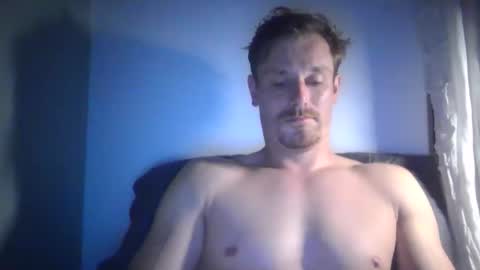Snapshot of kingharold92 chatting on 3, 6, 2026 kingharold92 online show from 3, 6, 2026