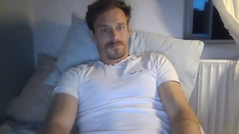 Snapshot of kingharold92 chatting on 21, 6, 2026 kingharold92 online show from 21, 6, 2026