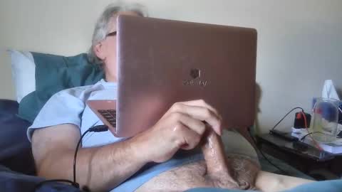 Snapshot of kingtongue10 chatting on 4, 6, 2026 kingtongue10 online show from 4, 6, 2026