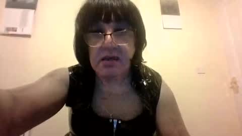 Snapshot of kingwillywoo chatting on 18, 12, 2024 Cynthia Pvc lips online show from 18, 12, 2024