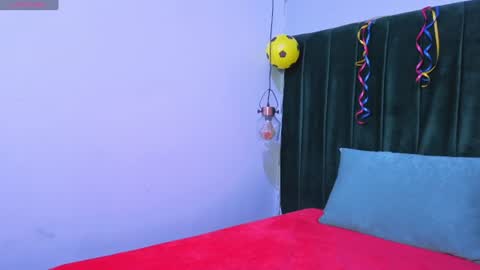 Snapshot of kinky_dakota chatting on 14, 7, 2026 dakota online show from 14, 7, 2026