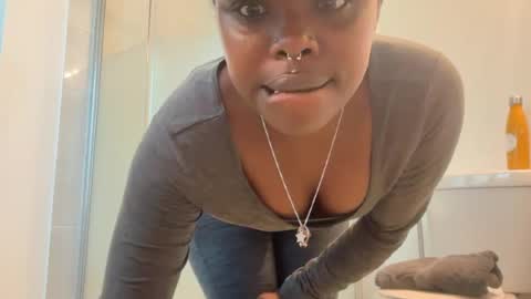 Snapshot of kinkycoupleinteracial chatting on 24, 6, 2026 interracialfacial online show from 24, 6, 2026