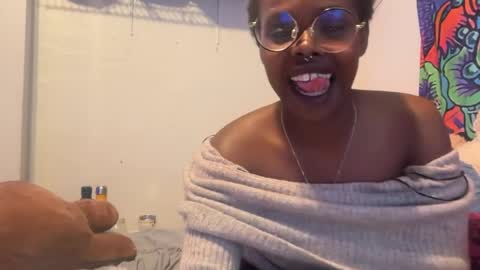 Snapshot of kinkycoupleinteracial chatting on 28, 6, 2026 interracialfacial online show from 28, 6, 2026