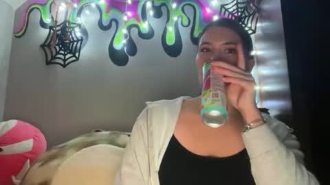 Snapshot of kinkycreative chatting on 3, 11, 2025 kinkycreative online show from 3, 11, 2025