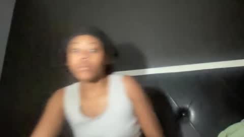 Snapshot of kinkykittee chatting on 1, 2, 2025 Bunniii online show from 1, 2, 2025