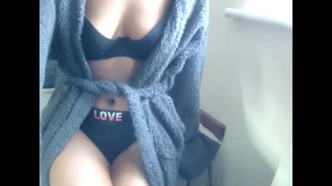 Snapshot of kinkykyrra chatting on 2, 3, 2026 kinkykyrra online show from 2, 3, 2026