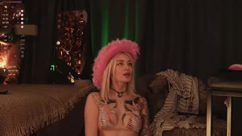 kinkylina_ online show from 9, 2, 2025