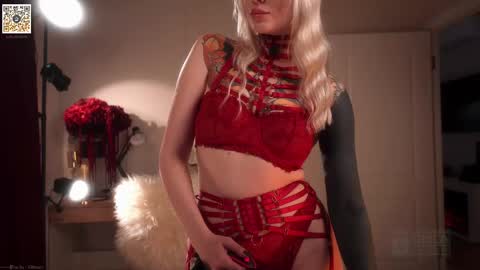 kinkylina_ online show from 24, 5, 2026