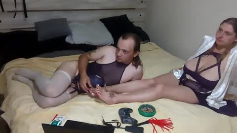 Snapshot of kinkyqueenandpet95 chatting on 17, 6, 2026 kinkyqueenandpet95 online show from 17, 6, 2026