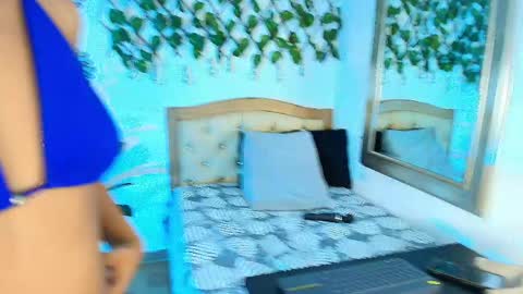 Snapshot of kinkysweet__ chatting on 4, 6, 2026 Isabella online show from 4, 6, 2026