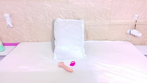 Snapshot of kinkyy_redhead chatting on 7, 5, 2026 kinkyy_redhead online show from 7, 5, 2026