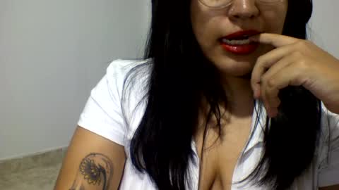 Snapshot of kion_and_valu chatting on 18, 6, 2026 kion_and_valu online show from 18, 6, 2026