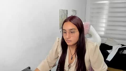 kir_ely online show from 2, 6, 2026
