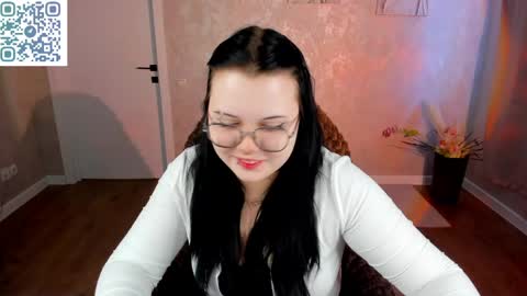 kira online show from 18, 4, 2026