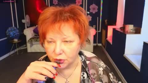 Kira Kennet online show from 27, 4, 2026