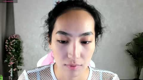 Aura online show from 2, 11, 2025