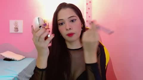 Snapshot of kira_lyn chatting on 2, 2, 2026 Kira 3 online show from 2, 2, 2026