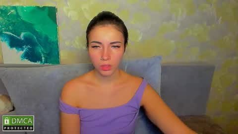 Snapshot of kira_moon_1 chatting on 8, 11, 2025 Kira online show from 8, 11, 2025