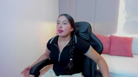 K I R A online show from 29, 6, 2026