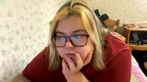 Just Kira online show from 28, 12, 2024