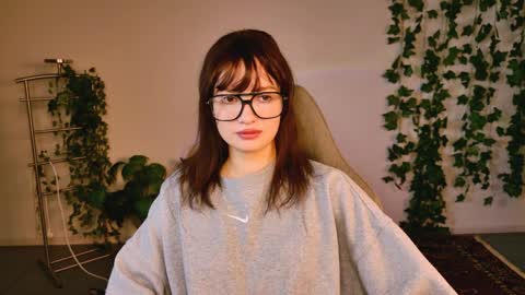 kiravair online show from 4, 4, 2026