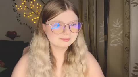Snapshot of kirayume chatting on 31, 7, 2026 KiraYume online show from 31, 7, 2026