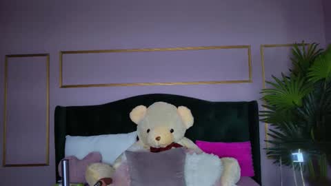 Kirra online show from 26, 10, 2025