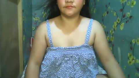 kiss_me_loves online show from 3, 3, 2025