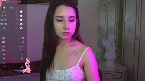 Hot Eva online show from 9, 10, 2025