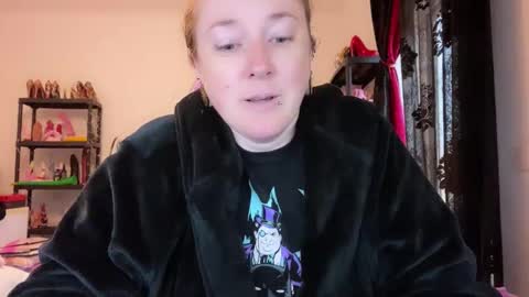 kissica online show from 4, 12, 2025