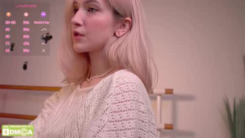 Snapshot of kisskiss_muah chatting on 2, 11, 2025 Kate  online show from 2, 11, 2025