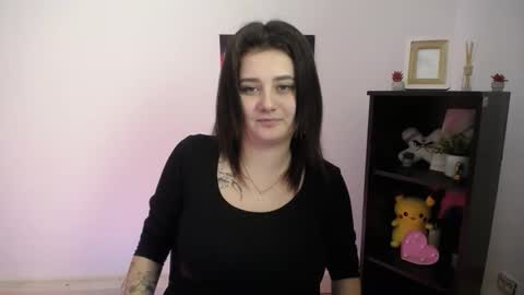 Snapshot of kissleoxx chatting on 23, 10, 2025 kissleoxx online show from 23, 10, 2025