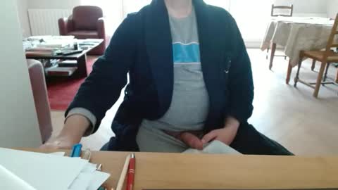 Snapshot of kisslog1 chatting on 5, 4, 2026 kisslog1 online show from 5, 4, 2026