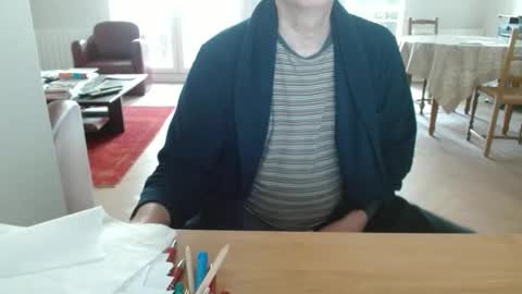Snapshot of kisslog1 chatting on 10, 5, 2026 kisslog1 online show from 10, 5, 2026