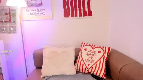 Snapshot of kissme_cutie chatting on 1, 7, 2026 Call me Nicolle online show from 1, 7, 2026