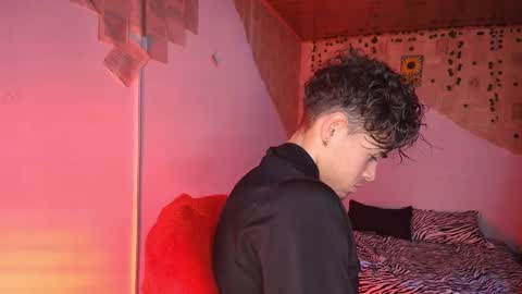 Snapshot of kisstarxxx chatting on 13, 9, 2025 Helena and Brad online show from 13, 9, 2025