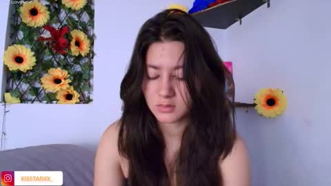 Snapshot of kisstarxxx chatting on 21, 2, 2026 Helena and Brad online show from 21, 2, 2026