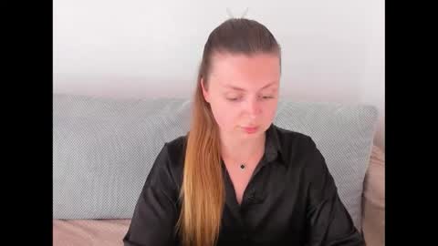 Snapshot of kitkatvel chatting on 25, 5, 2026 kitkatvel online show from 25, 5, 2026