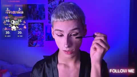 Snapshot of kitsuneplay_ chatting on 23, 7, 2026 Salvatore online show from 23, 7, 2026