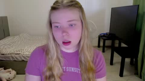 Jennyblonde and Emmabrunette online show from 21, 7, 2026