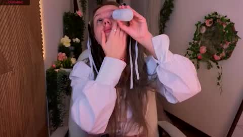 Snapshot of kitten_murray chatting on 9, 2, 2026 barbara online show from 9, 2, 2026