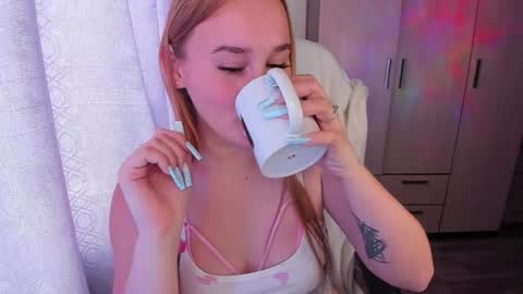 Snapshot of kitten_sun chatting on 24, 1, 2025 kitten_sun online show from 24, 1, 2025